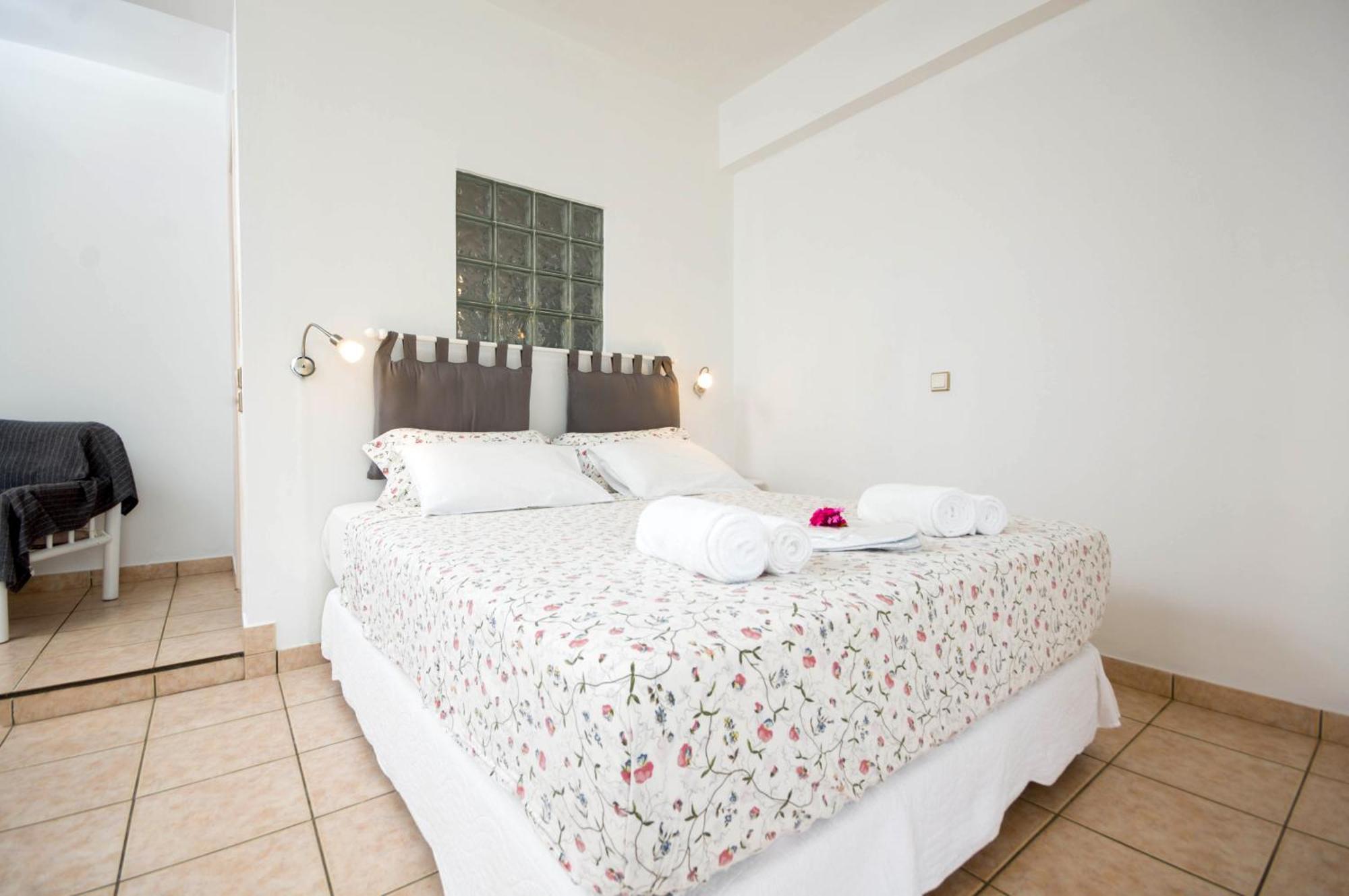 Villa Baronnos Gaios Bagian luar foto