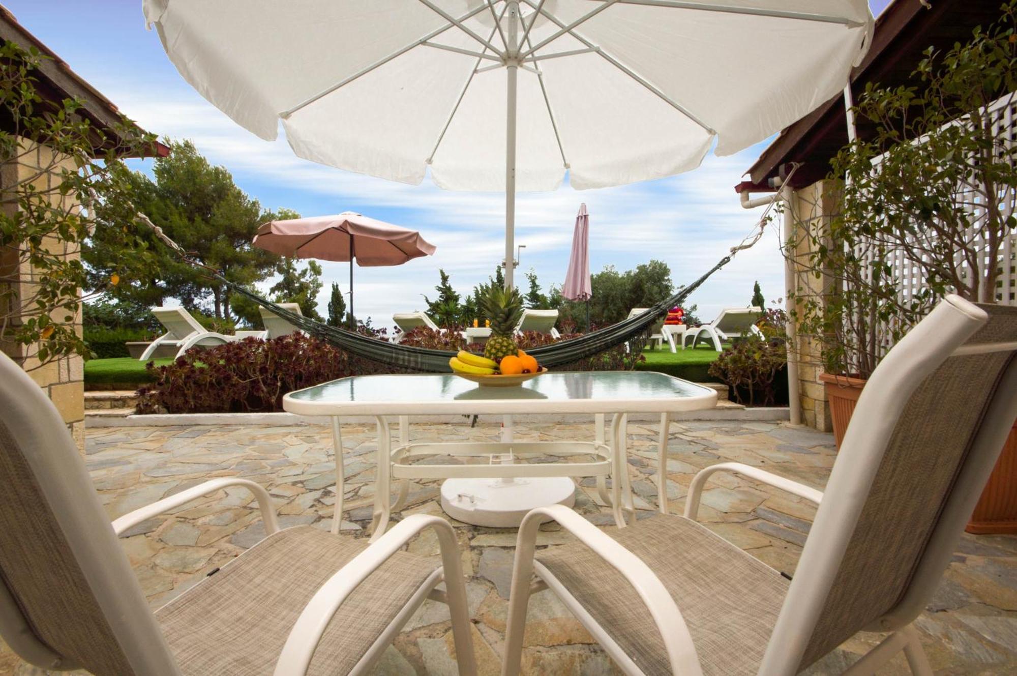 Villa Baronnos Gaios Bagian luar foto